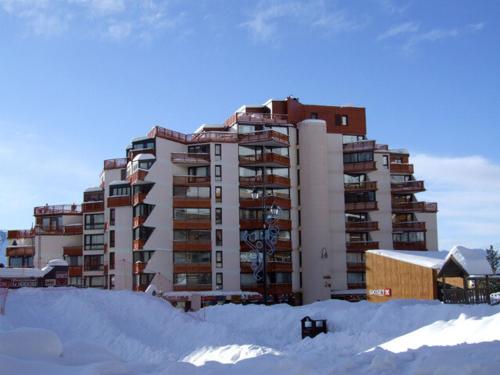 Résidence Trois Vallees - VAL THORENS - AGREABLE STUDIO CABINE 4 PERSONNES EXPOSE EST PROCHE TOUT COMMERCE MAE-1014