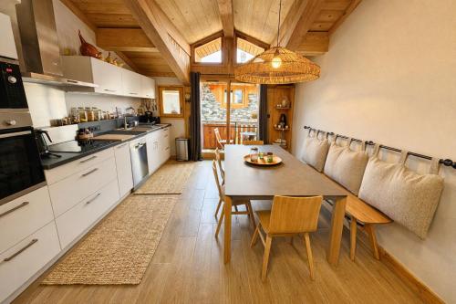 Chalet Aster - Maison de village rénovée sur 3 niveaux 4 pièces pour 6 personnes à St Marcel MAE-6444