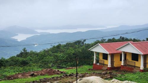 Tropical Haven Mangeli in Chorla Ghat