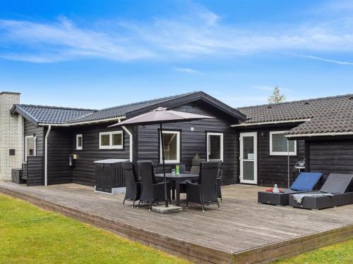 balkon/terras, Holiday Home Kalevi - 900m from the sea by Interhome in Vaeggerlose