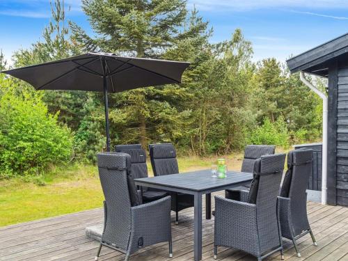 balkon/terras, Holiday Home Kalevi - 900m from the sea by Interhome in Vaeggerlose