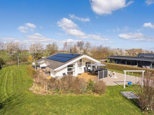  Holiday Home Tjakko - 900m from the sea by Interhome in 6470 Neder Lysabild