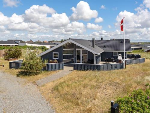  Holiday Home Freek - 400m from the sea by Interhome in Lakolk