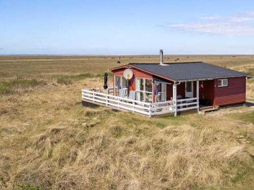  Holiday Home Blomma - 350m from the sea by Interhome in Lakolk