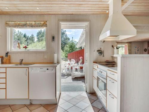  Holiday Home Reidar - 1km from the sea by Interhome in Mølby