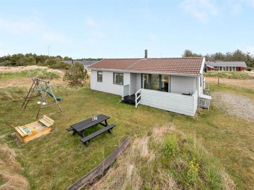 Holiday Home Trineke - from the sea by Interhome in 6960 Hvide Sande