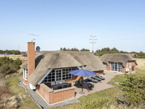  Holiday Home Lavina - 950m from the sea by Interhome in 6960 Hvide Sande