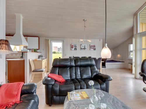  Holiday Home Ritte - 200m from the sea by Interhome in Torsted