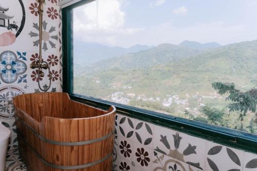 Zuhanyzó, Viet Phu Le Gia Retreat - Hoang Su Phi in Nam Pi