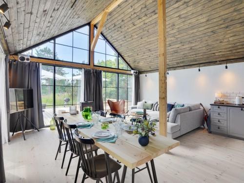  Holiday Home Henrik - 100m from the sea by Interhome in Yderby