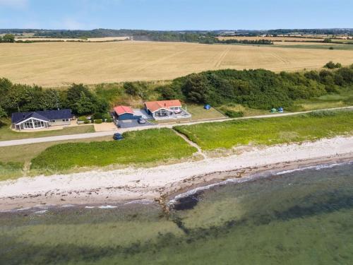  Holiday Home Arnwith - 20m from the sea by Interhome in Assens