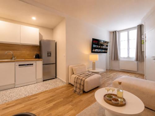 NEW Stylish 4 stars Apt, 12 Min Walk to Le Marais