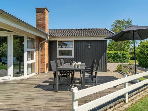  Holiday Home Kajana - 400m from the sea by Interhome in Middelfart