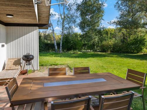  Holiday Home Kalle - 400m from the sea by Interhome in Hårby