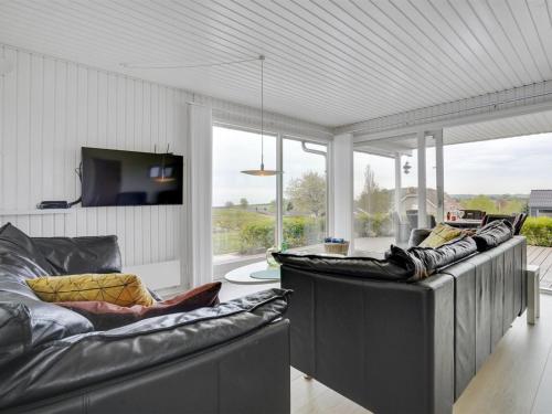  Holiday Home Ankarl - 700m from the sea by Interhome in Hejls