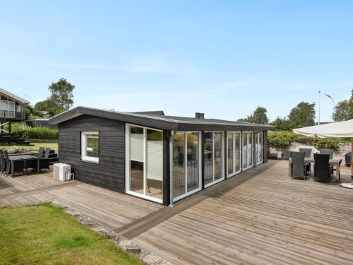  Holiday Home Elain - from the sea by Interhome in Broager