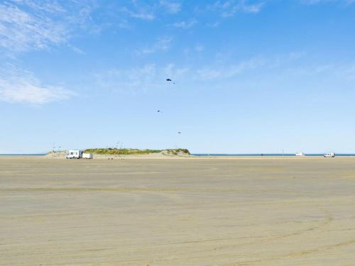  Apartment Gunnlaug - 500m from the sea by Interhome in Lakolk