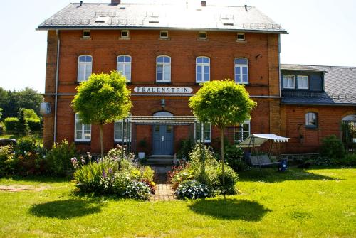 Bahnhof Frauenstein Wartehalle