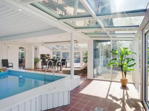 Úszómedence, Holiday Home Gertrudis - 2km to the fjord by Interhome in Norklit