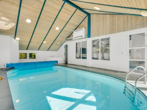  Holiday Home Eisa - 300m to the fjord by Interhome in Øsløs
