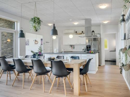  Holiday Home Eloise - 50m to the fjord by Interhome in Roslev