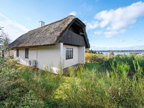  Holiday Home Tordis - 250m to the fjord by Interhome in Roslev