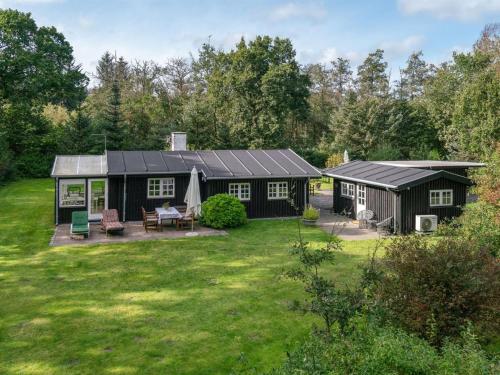  Holiday Home Arnborg - 2km from the sea by Interhome in Aså