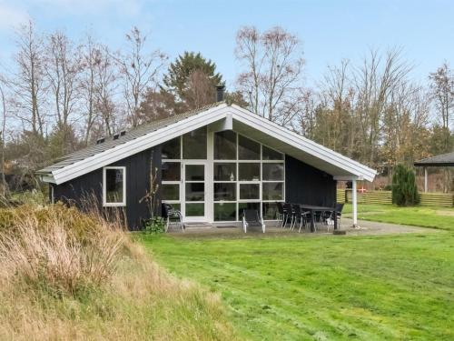  Holiday Home Elni - 900m from the sea by Interhome in Hals