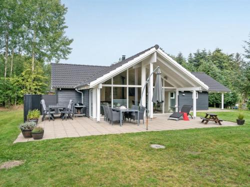 Balcony/terrace, Holiday Home Agved - 1-5km from the sea by Interhome in Hals