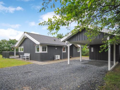  Holiday Home Evelina - 150m to the fjord by Interhome in Løgsted