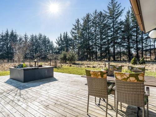  Holiday Home Marla - 1-1km from the sea by Interhome in Bindslev