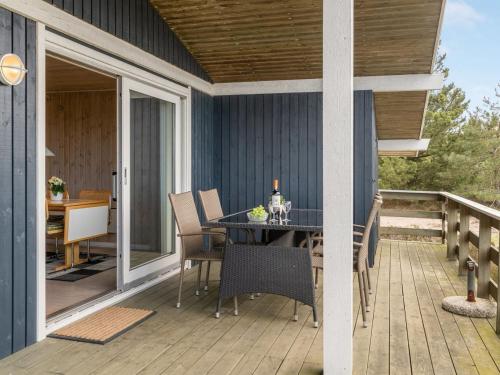  Holiday Home Arun - 150m from the sea by Interhome in Læsø