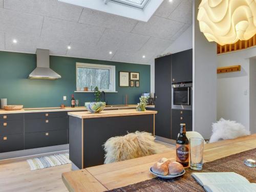 köök, Holiday Home Lika - 25m to the fjord by Interhome in Nordborg