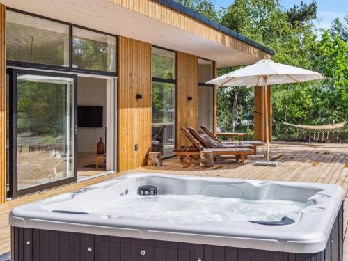  Holiday Home Tinja - 900m from the sea by Interhome in Højby