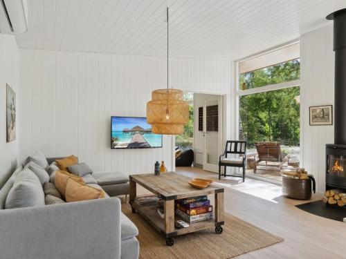  Holiday Home Tinja - 900m from the sea by Interhome in Højby
