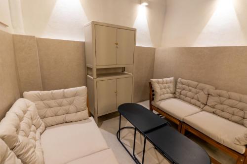 Braceli Beach Resort Ground Floor - rentafive - image 2