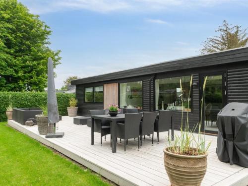  Holiday Home Elma - 350m from the sea by Interhome in Juelsminde