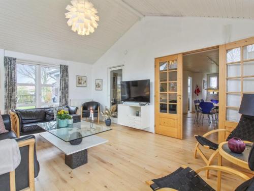 Holiday Home Erle - 1-5km from the sea by Interhome in Skagen