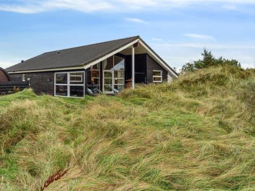  Holiday Home Bruni - 400m from the sea by Interhome in Frøstrup