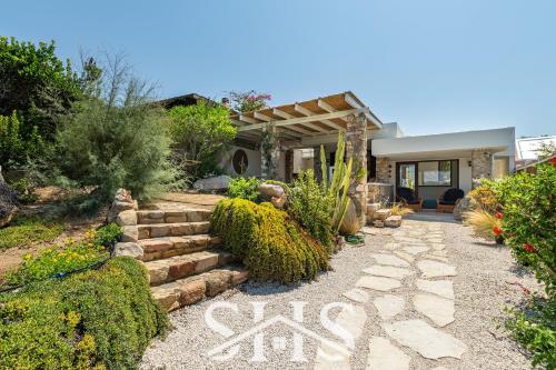 Villa Luisella Perfect sea view 2 min beach walk