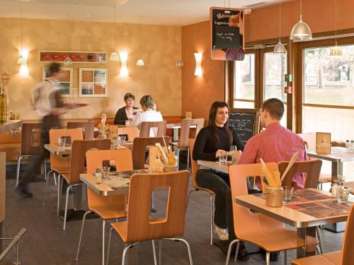 酒吧/高級酒吧, ibis Bourg-en-Bresse in 布雷斯地區布爾格