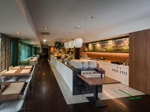 Restaurant, Ibis Styles Linz in Linz