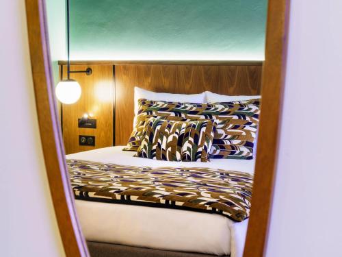 1 queen bed