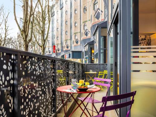 Bar/lounge, Ibis Paris La Villette Cite Des Sciences 19Eme in 19th - Buttes-Chaumont