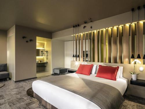 Mercure Porto Centro Santa Catarina in Old City