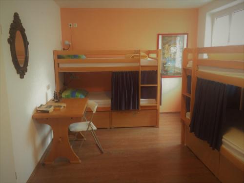 Hostel Marina Trogir – Trogir, MD