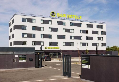 . B&B HOTEL Rennes Liffré