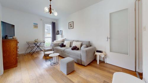 Appartement rénové à deux pas du centre