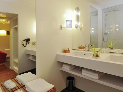 MERCURE NANTES CENTRE GARE Room Type - Triple Room
