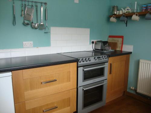 Konyha, Ceiros Cottage in Llangammarch Wells